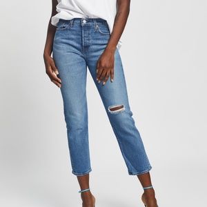 Levi’s Wedgie Fit Straight Jeans LIKE NEW 25